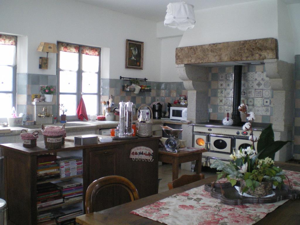 ブランザック Au Bon Gre D'Hugoline Bed & Breakfast エクステリア 写真