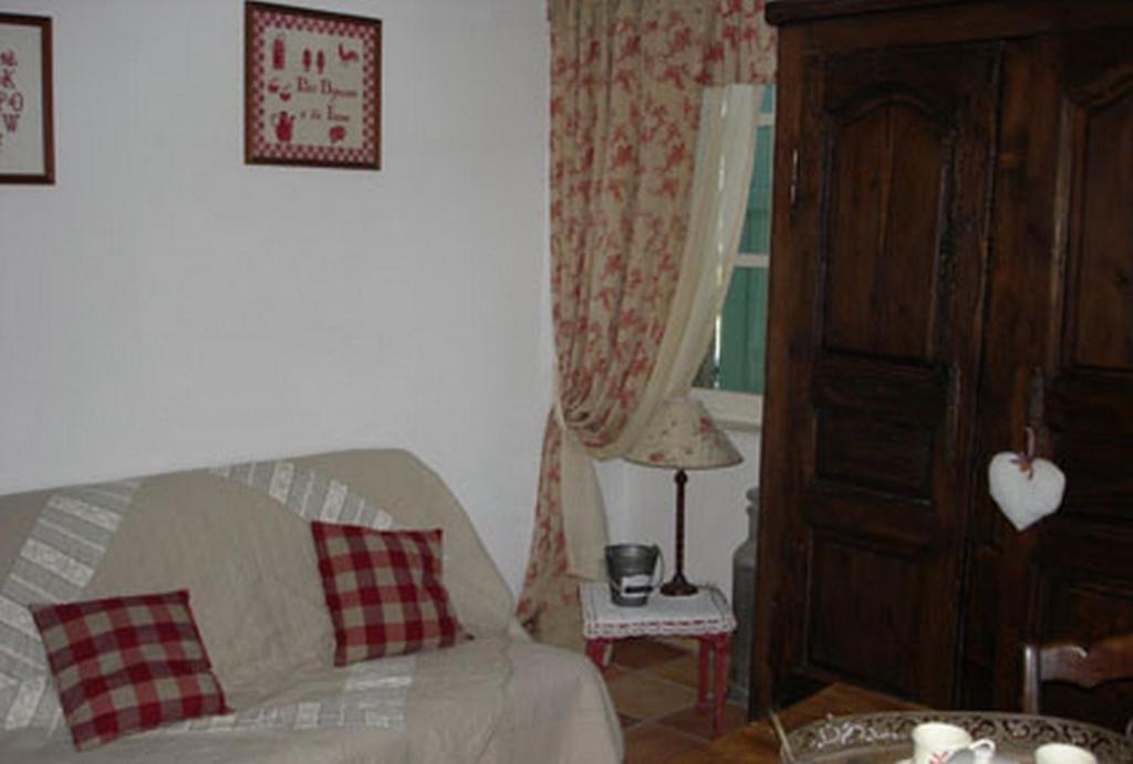 ブランザック Au Bon Gre D'Hugoline Bed & Breakfast 部屋 写真