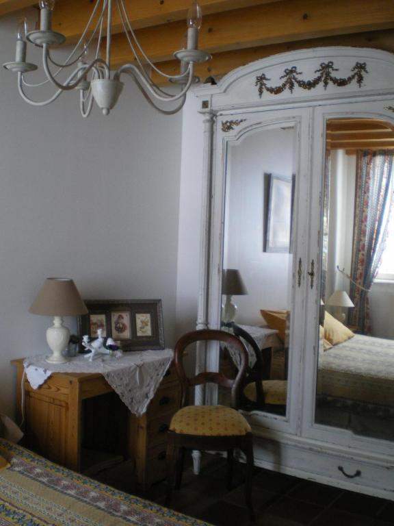 ブランザック Au Bon Gre D'Hugoline Bed & Breakfast エクステリア 写真