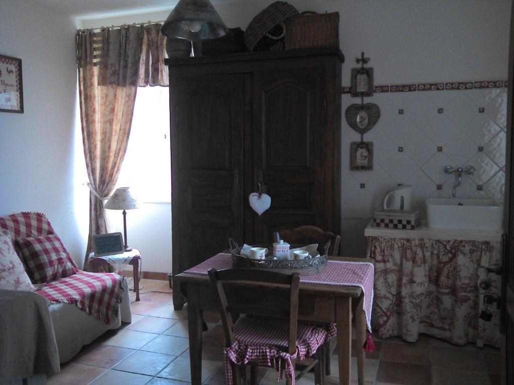 ブランザック Au Bon Gre D'Hugoline Bed & Breakfast エクステリア 写真