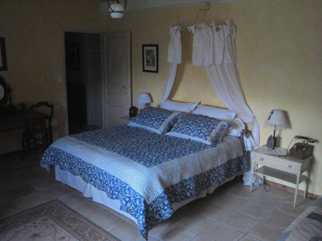 ブランザック Au Bon Gre D'Hugoline Bed & Breakfast 部屋 写真